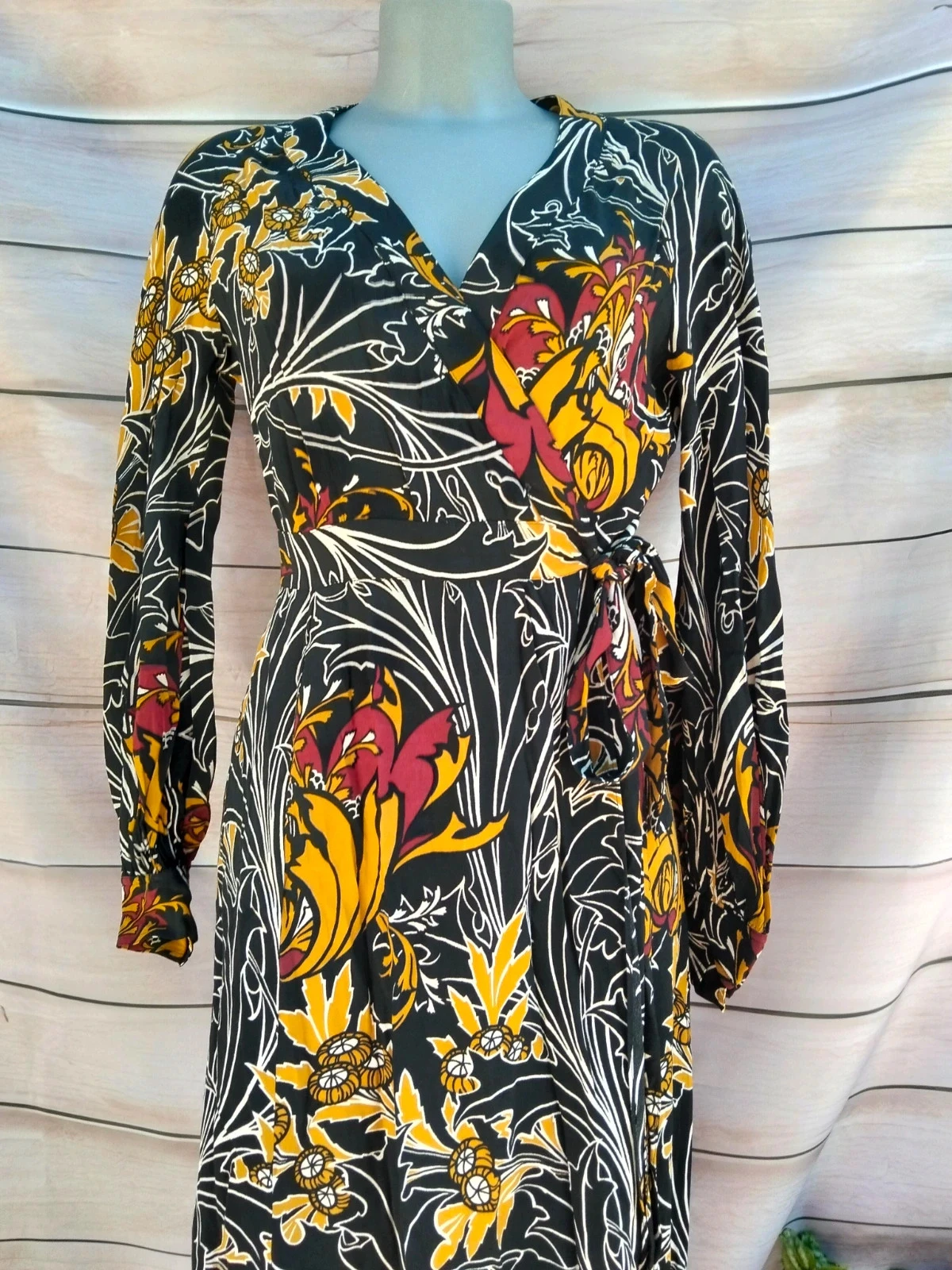 Vestido cruzado estampado floral – manga longa – costas abertas – Tamanho M 🏳 – photo 2